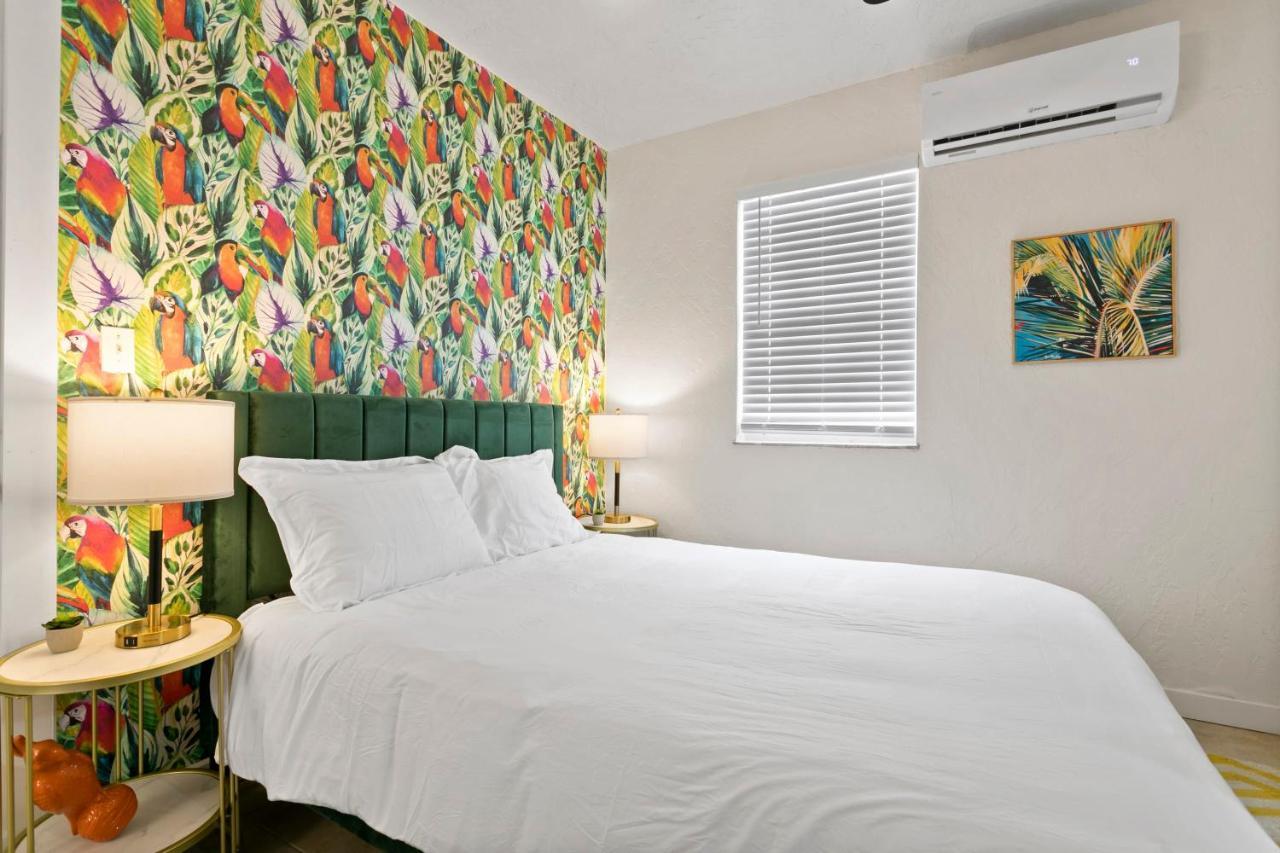 Bayside Safari 1Bed 1 Bath Apartment Tampa Eksteriør bilde